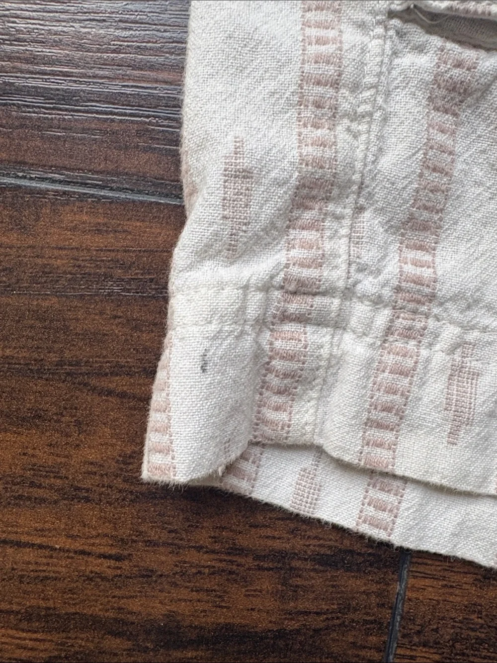 Old Navy Women’s Cream Striped Tie-Waist Skirt